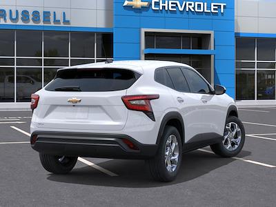 2025 Chevrolet Trax FWD SUV for sale #25599 - photo 2