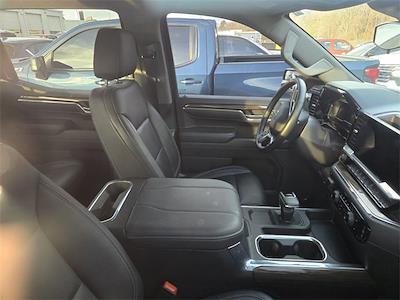 2023 Chevrolet Silverado 1500 Crew Cab 4WD Pickup for sale #26219A - photo 2
