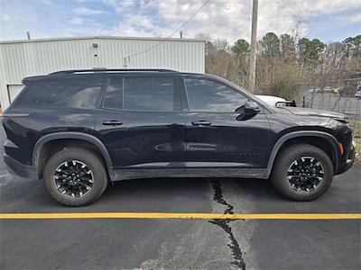 Used 2024 Chevrolet Traverse - photo 1