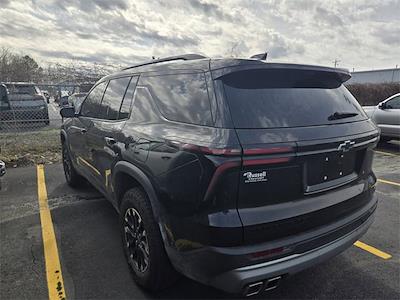 Used 2024 Chevrolet Traverse - photo 1