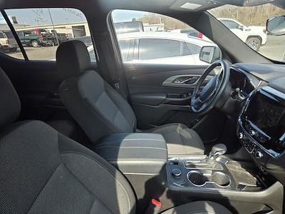 Used 2023 Chevrolet Traverse - photo 1