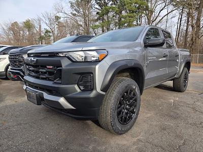 Used 2024 Chevrolet Colorado - photo 1