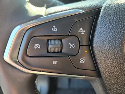 Used 2025 Chevrolet Trax - photo 1