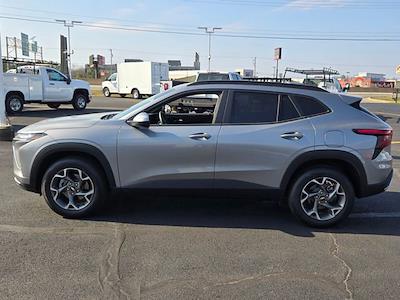 Used 2025 Chevrolet Trax - photo 1