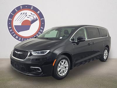 2023 Chrysler Pacifica FWD Minivan for sale #01P581512 - photo 1