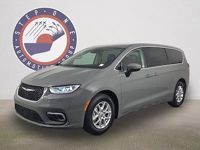 2023 Chrysler Pacifica FWD Minivan for sale #01P596360 - photo 1