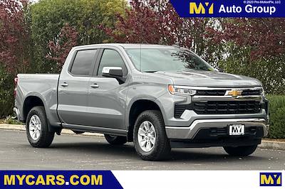 New 2025 Chevrolet Silverado 1500 LT Crew Cab 4WD Pickup for sale #1T3402 - photo 1