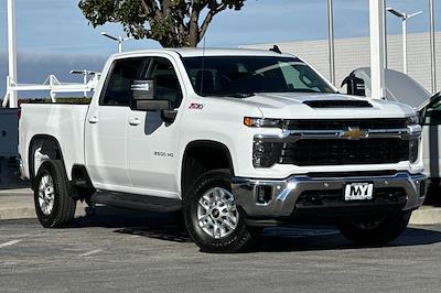 New 2026 Chevrolet Silverado 2500 LT Crew Cab for sale #2T4081 - photo 2