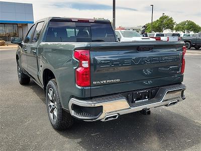 New 2025 Chevrolet Silverado 1500 LT Crew Cab 4x4 Pickup for sale #SZ275264 - photo 2