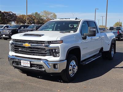 New 2026 Chevrolet Silverado 3500 LT Crew Cab for sale #TF157747 - photo 1