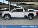 New 2025 GMC Sierra 2500 SLT Crew Cab 4WD Pickup for sale #2G25742 - photo 19