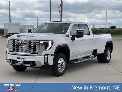 New 2025 GMC Sierra 3500 Denali Crew Cab 4WD Pickup for sale #2G25781 - photo 1
