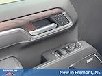 New 2026 GMC Sierra 1500 SLT Crew Cab 4WD Pickup for sale #2G26041 - photo 8