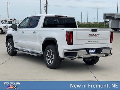 New 2026 GMC Sierra 1500 SLT Crew Cab 4WD Pickup for sale #2G26043 - photo 2