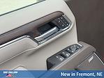 New 2026 GMC Sierra 1500 SLT Crew Cab 4WD Pickup for sale #2G26072 - photo 8