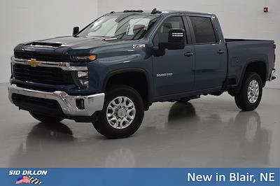 New 2025 Chevrolet Silverado 3500 LT Crew Cab 4WD Pickup for sale #3251218 - photo 1