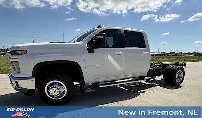 New 2025 Chevrolet Silverado 3500 LT Crew Cab 4WD 60 CA Cab Chassis for sale #1T251056 - photo 1