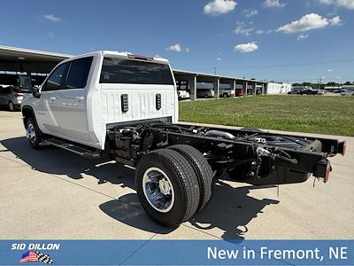 New 2025 Chevrolet Silverado 3500 LT Crew Cab 4WD 60 CA Cab Chassis for sale #1T251056 - photo 2