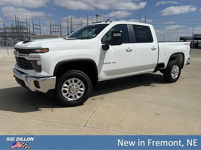 2025 Chevrolet Silverado 2500 Crew Cab 4WD Pickup for sale #1T251102 - photo 1