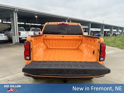 2025 Chevrolet Colorado Crew Cab 4WD Pickup for sale #1T251387 - photo 2