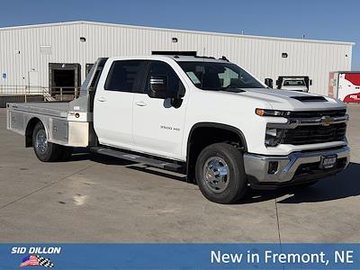 New 2026 Chevrolet Silverado 3500 LT Crew Cab 4WD Flatbed Truck for sale #1T26186 - photo 1