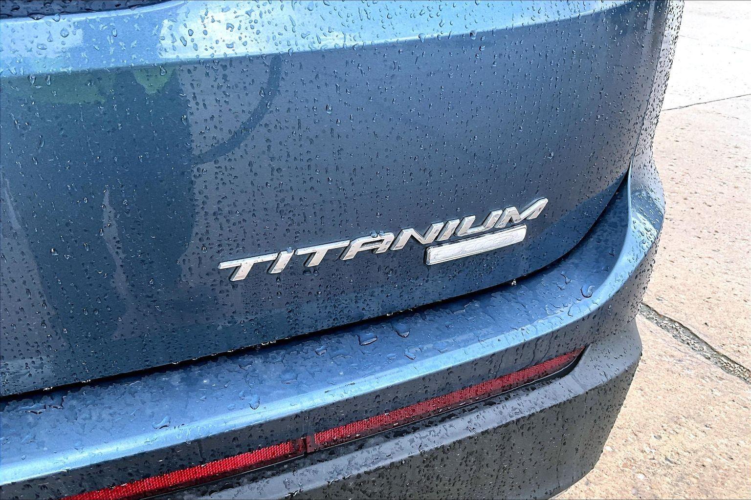 Used 2018 Ford Edge - photo 8