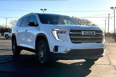 Used 2025 GMC Acadia - photo 1