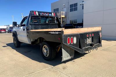 2005 Chevrolet Silverado 2500 Regular Cab 4WD Flatbed Truck for sale #F11985A - photo 2