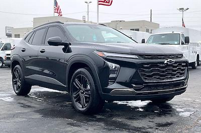 Used 2024 Chevrolet Trax - photo 1