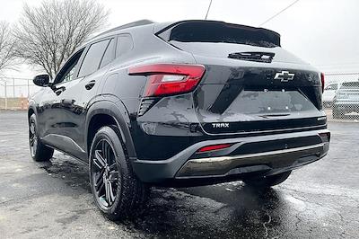 Used 2024 Chevrolet Trax - photo 1