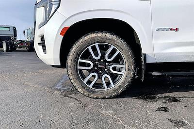 Used 2023 GMC Yukon - photo 1