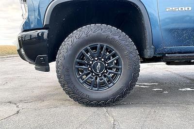 Used 2024 Chevrolet Silverado 2500 - photo 1