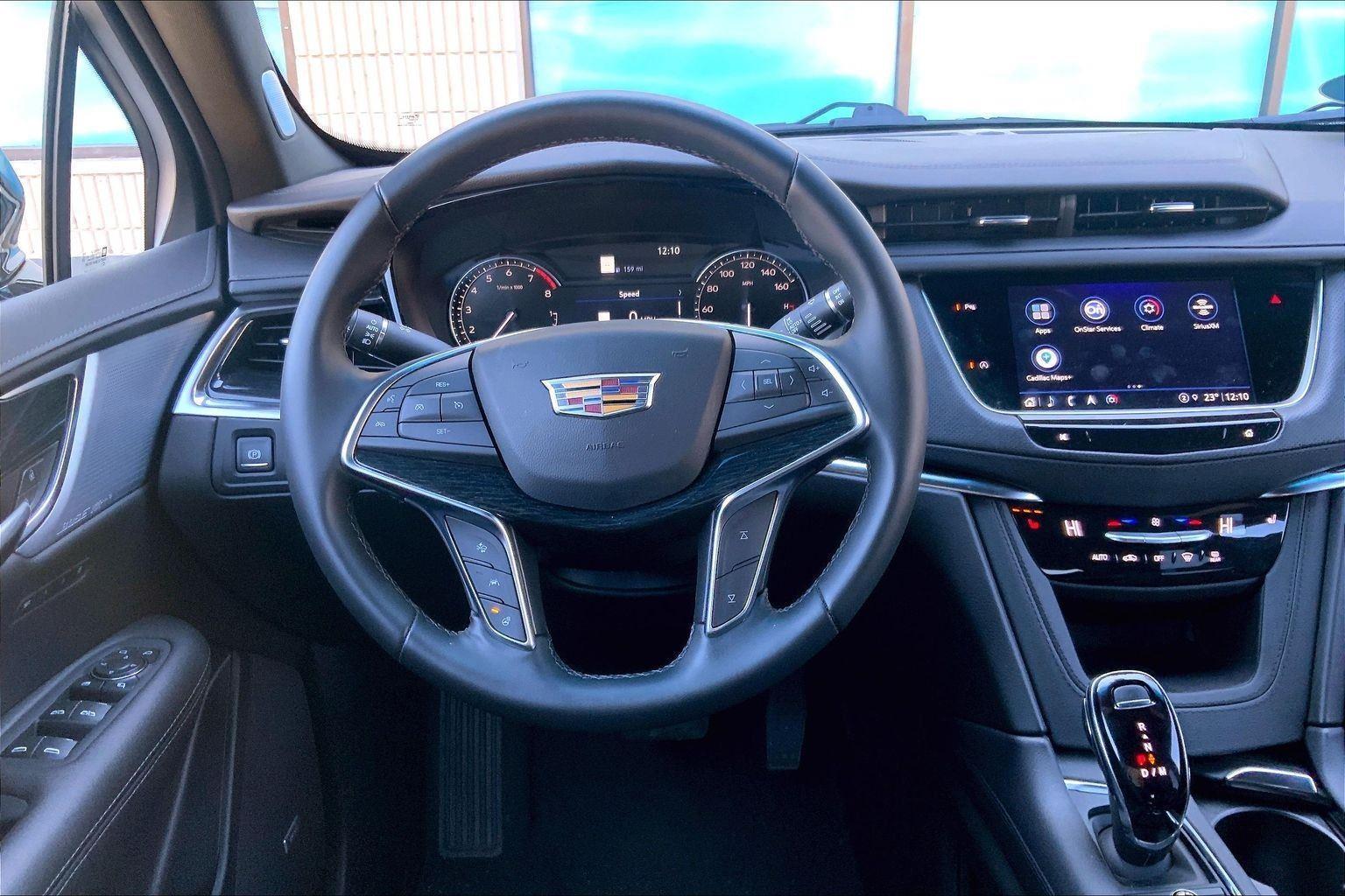 Used 2025 Cadillac XT5 - photo 6