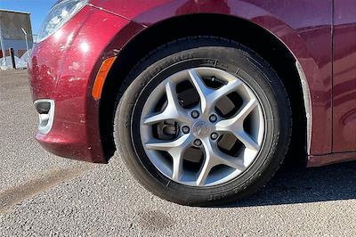 2017 Chrysler Pacifica FWD Minivan for sale #FT1692A - photo 2