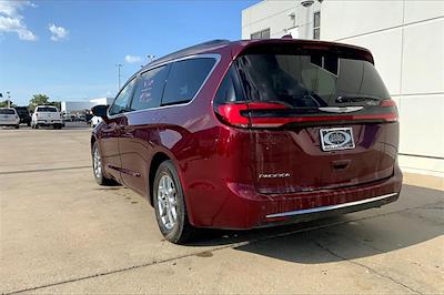 2021 Chrysler Pacifica FWD Minivan for sale #FX2328A - photo 2