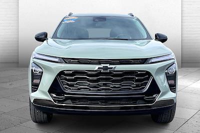 2024 Chevrolet Trax FWD SUV for sale #FX2515 - photo 2