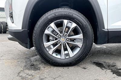 Used 2025 Chevrolet Equinox - photo 1