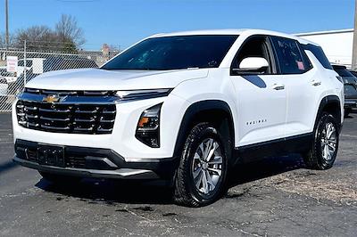 Used 2025 Chevrolet Equinox - photo 1