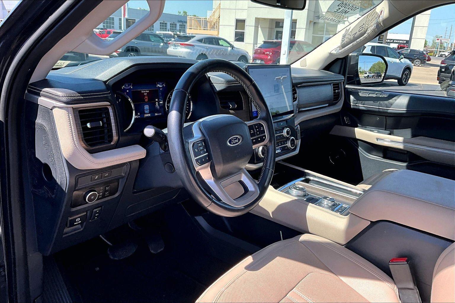 Used 2024 Ford Expedition - photo 16