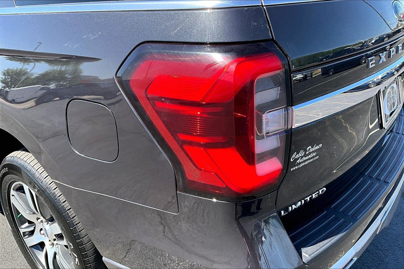 Used 2024 Ford Expedition - photo 30