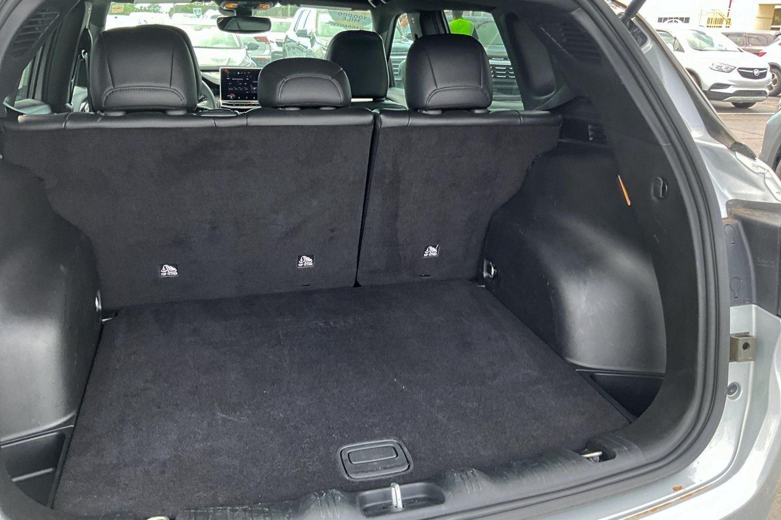 Used 2025 Jeep Compass - photo 6