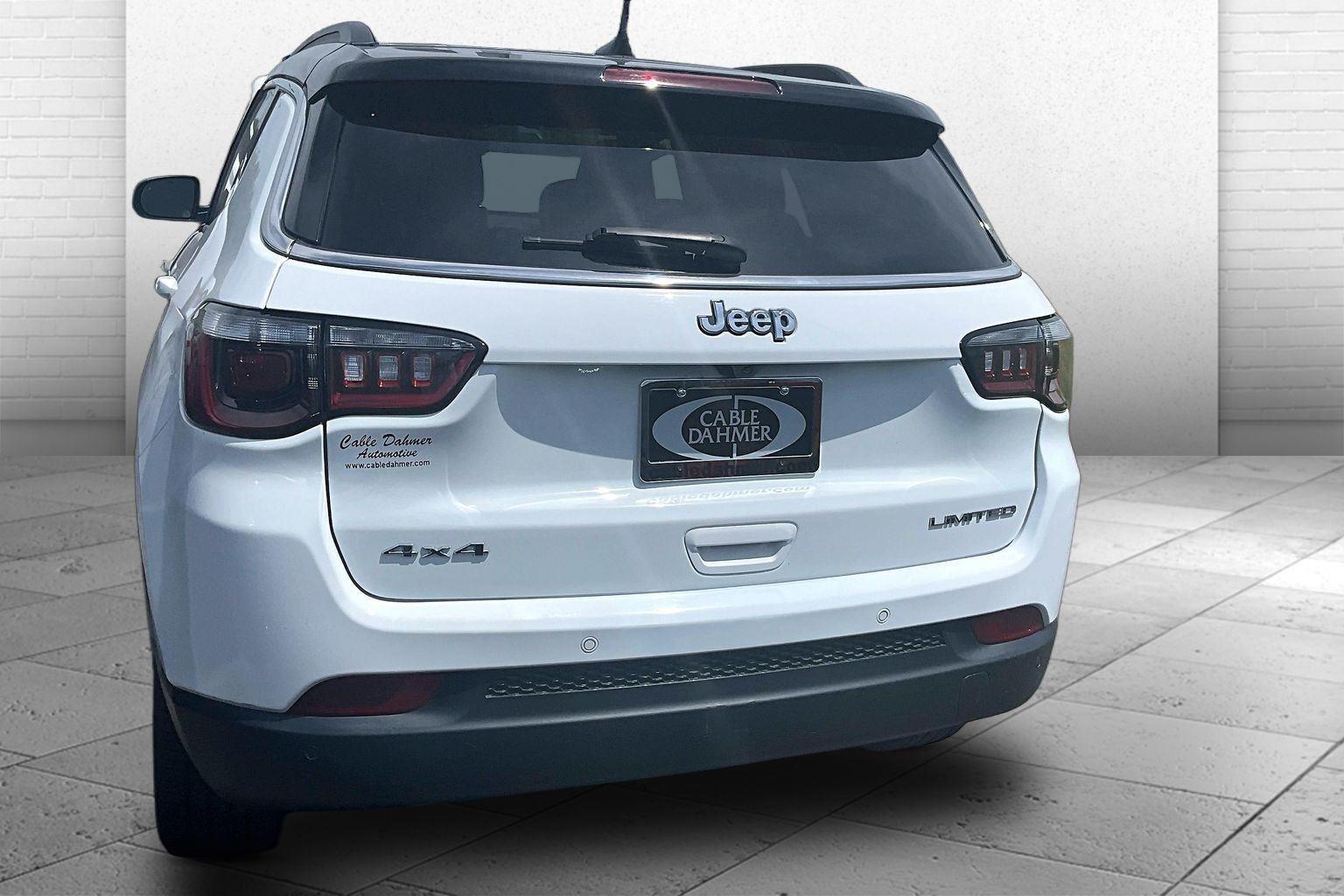 Used 2025 Jeep Compass - photo 2