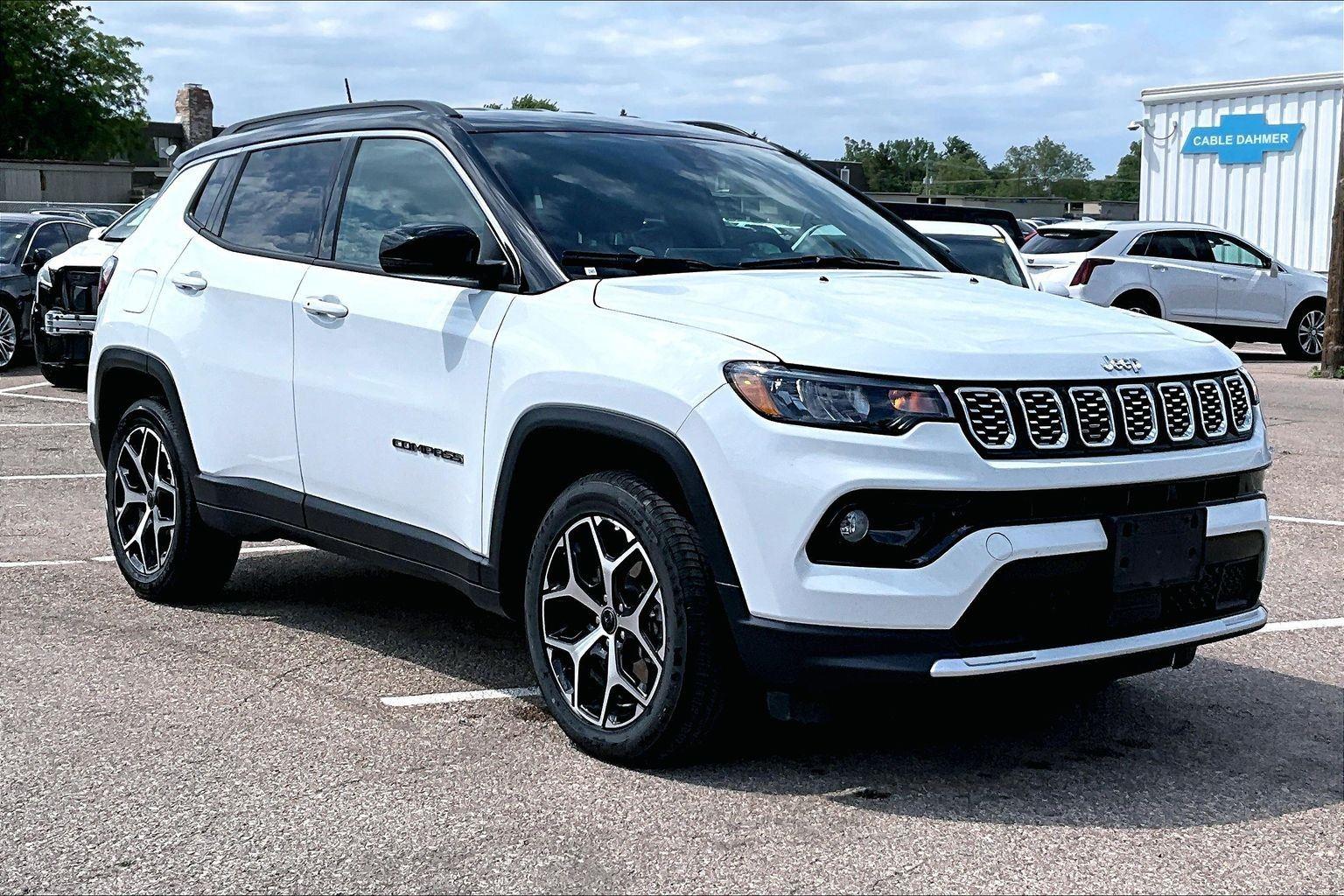 Used 2025 Jeep Compass - photo 1