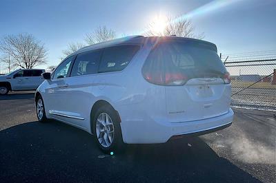 Used 2018 Chrysler Pacifica Touring L Plus Minivan for sale #KF11464A - photo 2