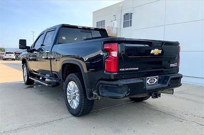 2022 Chevrolet Silverado 2500 Crew Cab 4WD Pickup for sale #F11570A - photo 2
