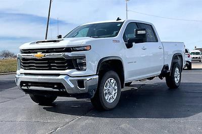 Used 2024 Chevrolet Silverado 2500 - photo 1