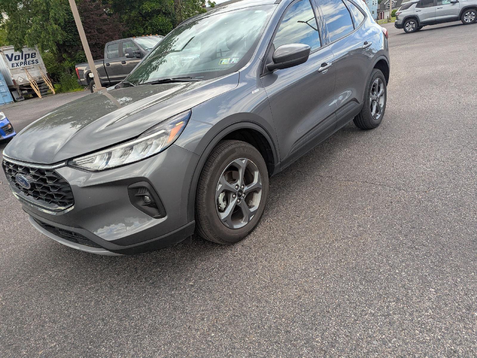Used 2025 Ford Escape - photo 6