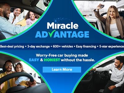 Used 2023 Chevrolet Traverse - photo 1