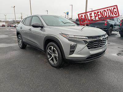 Used 2024 Chevrolet Trax - photo 1