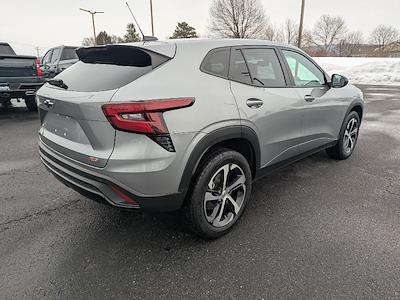 Used 2024 Chevrolet Trax - photo 1